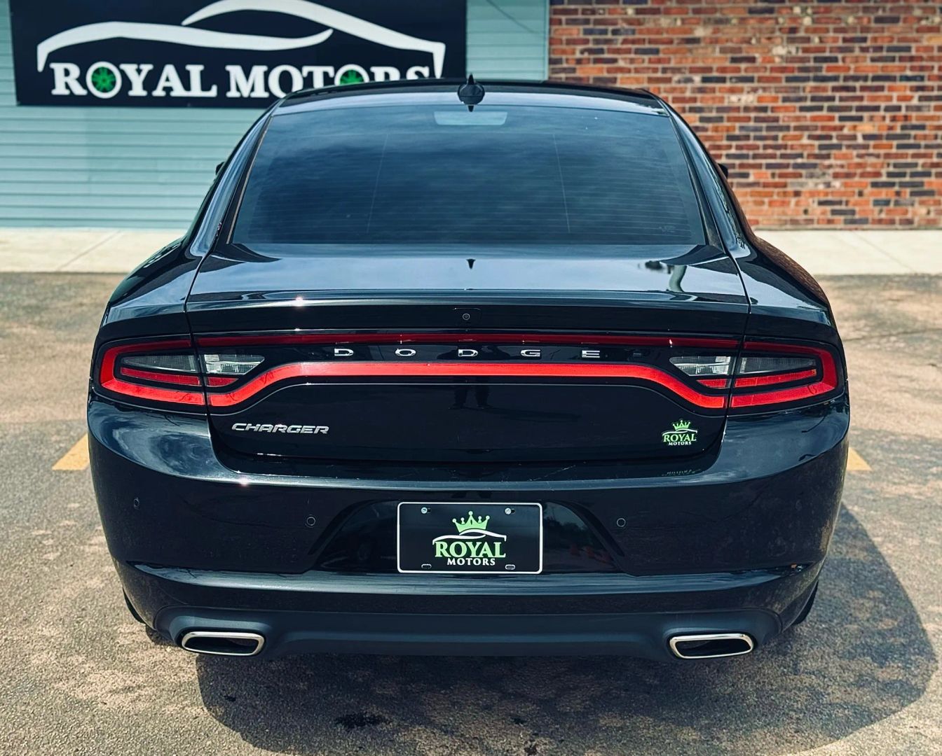 2022 Dodge Charger - Image 10