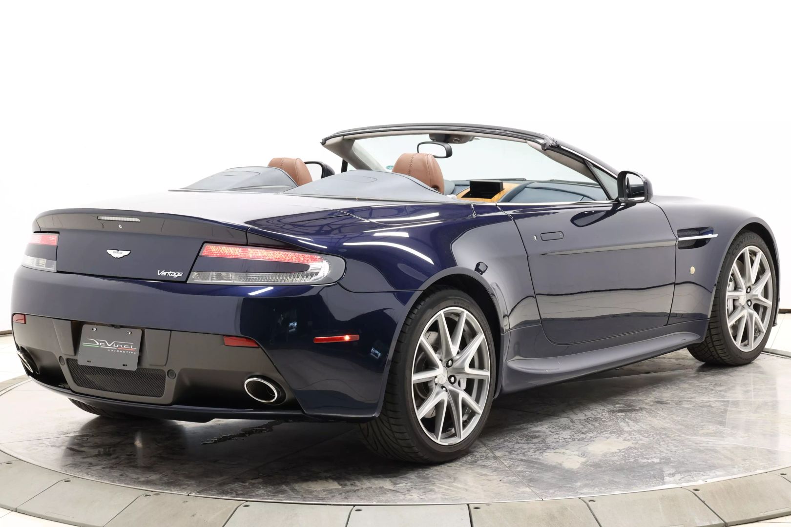 2014 Aston Martin Vantage - Image 4