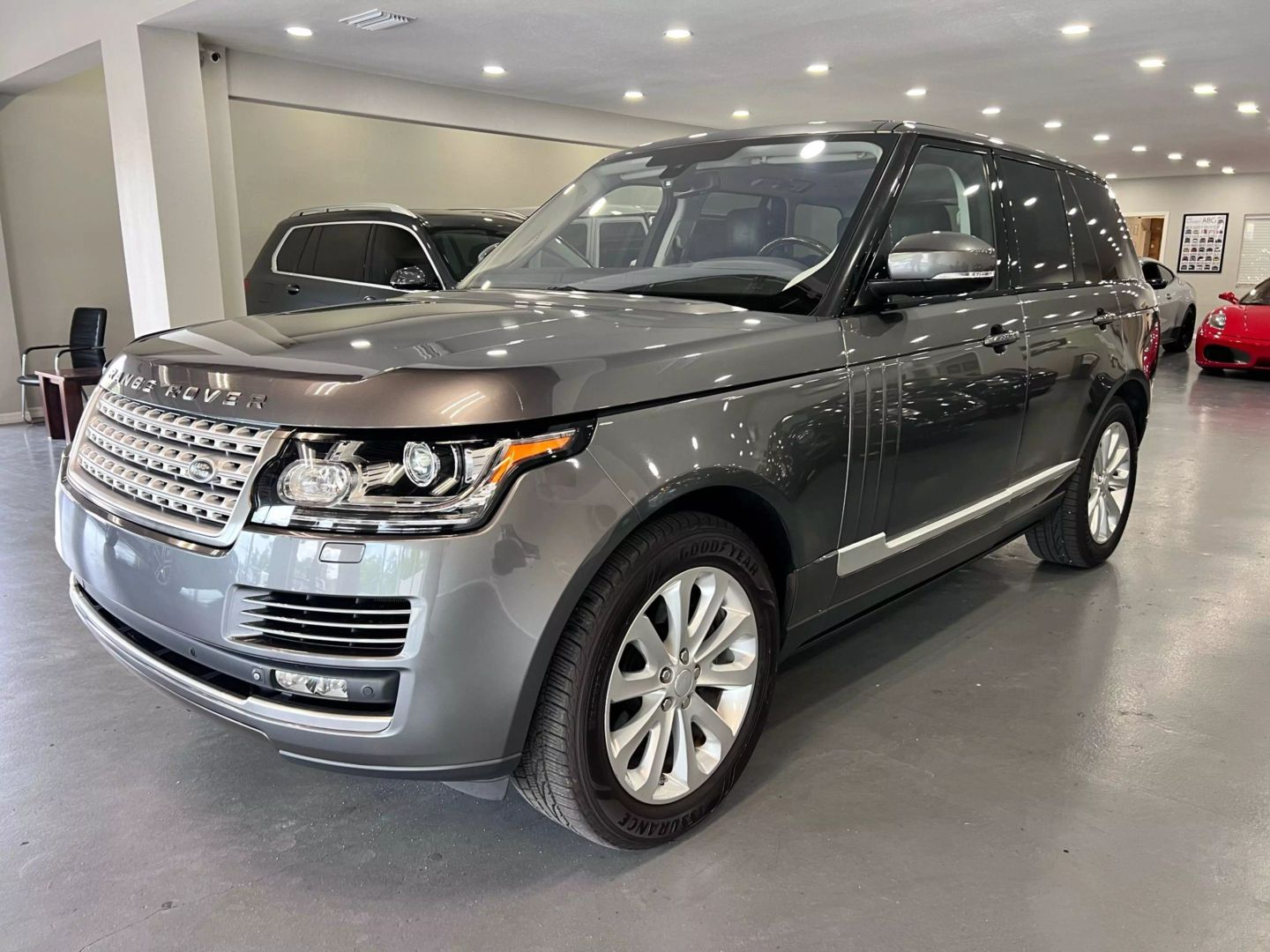 2015 Land Rover Range Rover Hse Sport Utility 4d - Image 3
