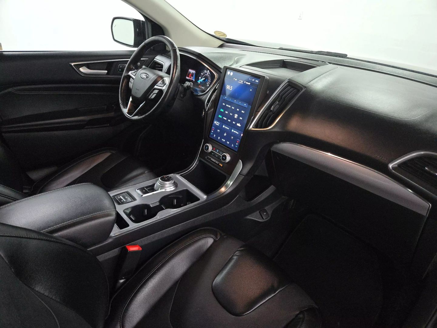 2021 Ford Edge - Image 29