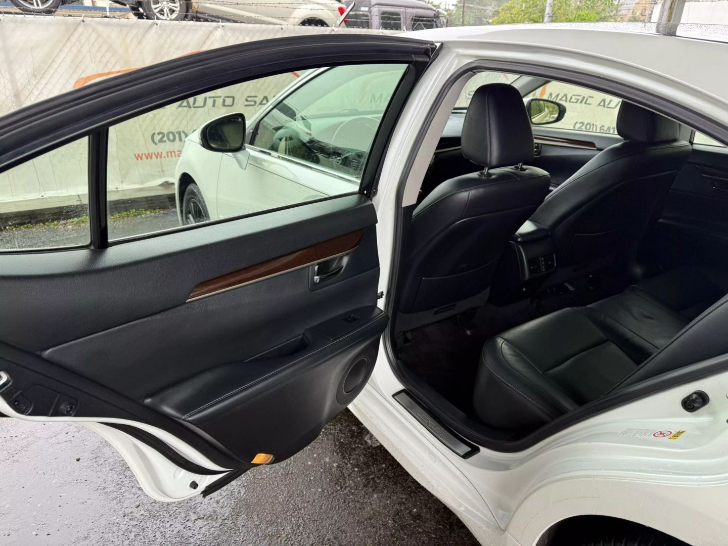 2013 Lexus Es - Image 17