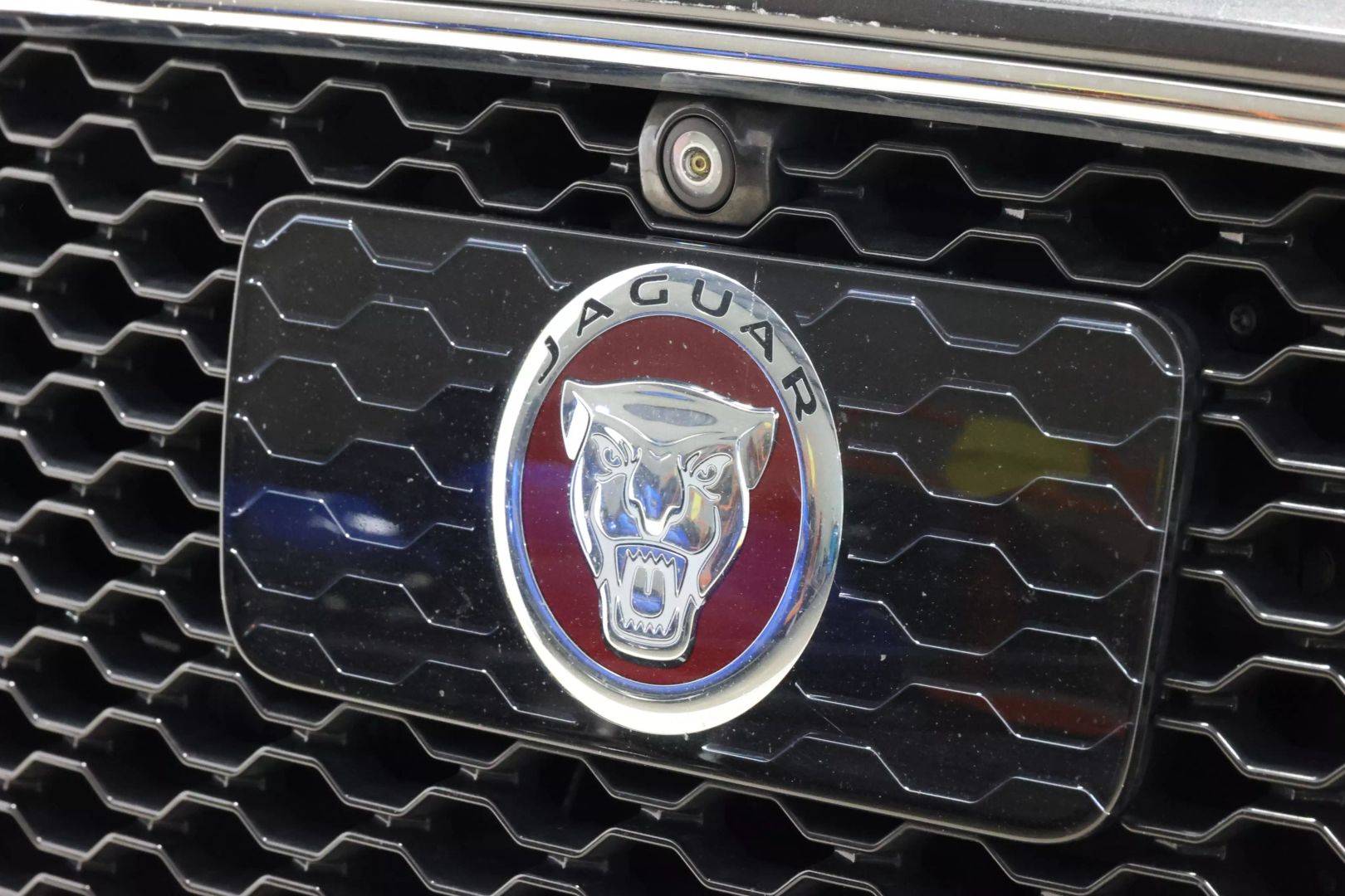 2017 Jaguar Xj - Image 99