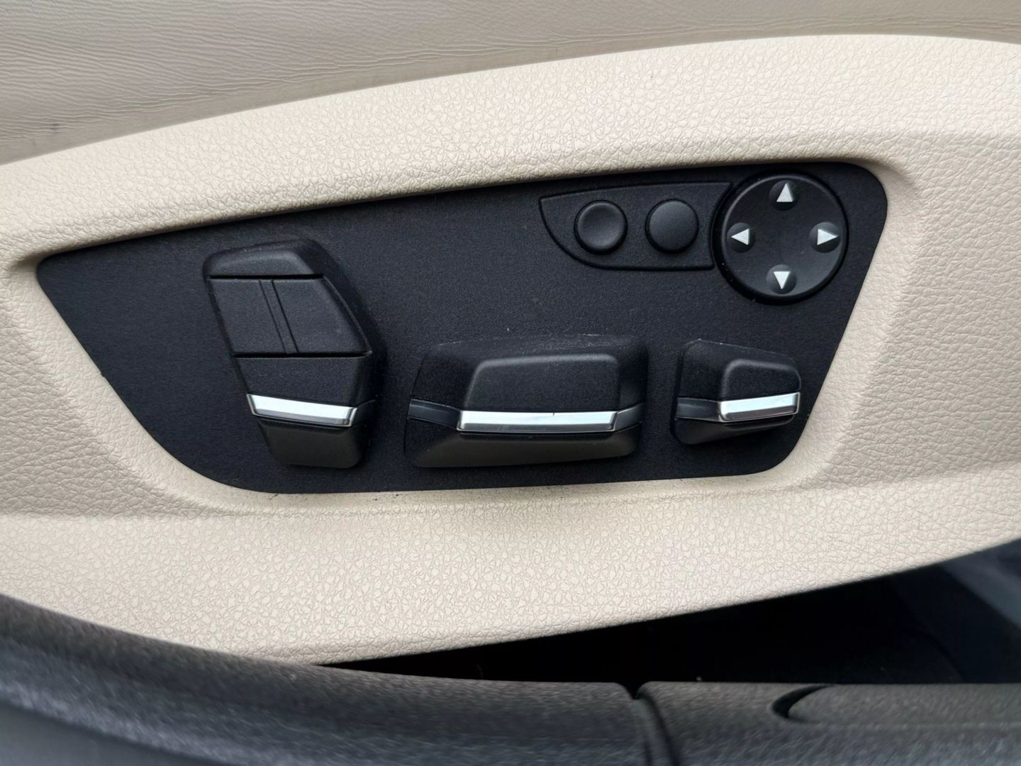 2010 Bmw 7 Series - Image 27