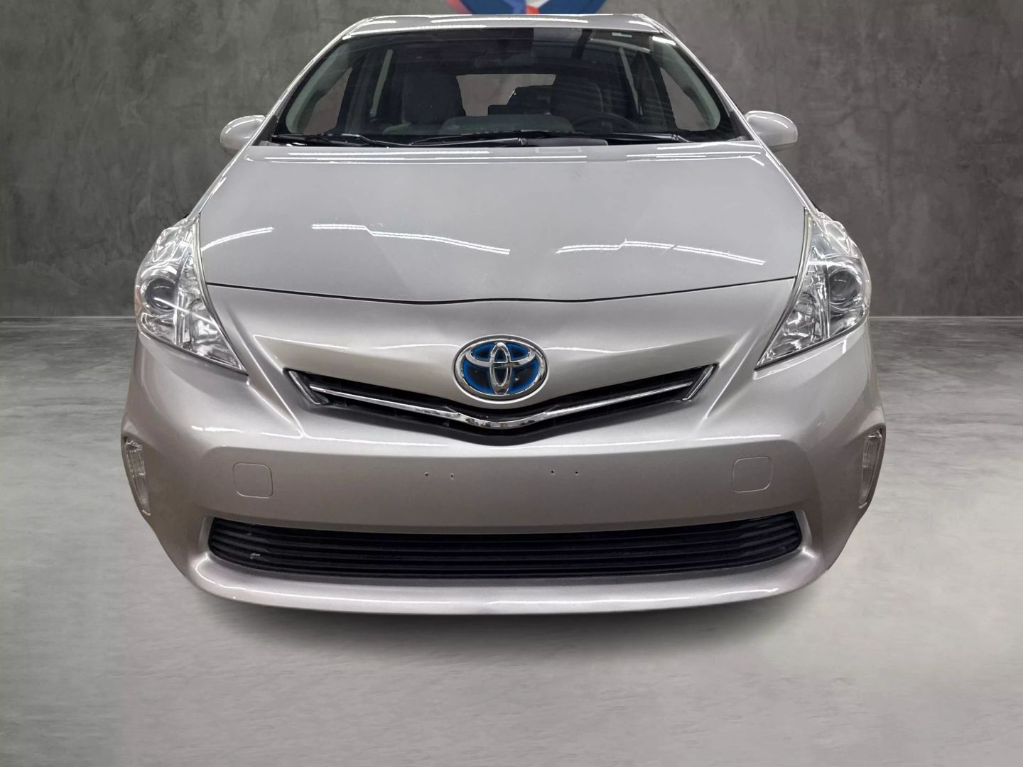 2012 Toyota Prius V - Image 12