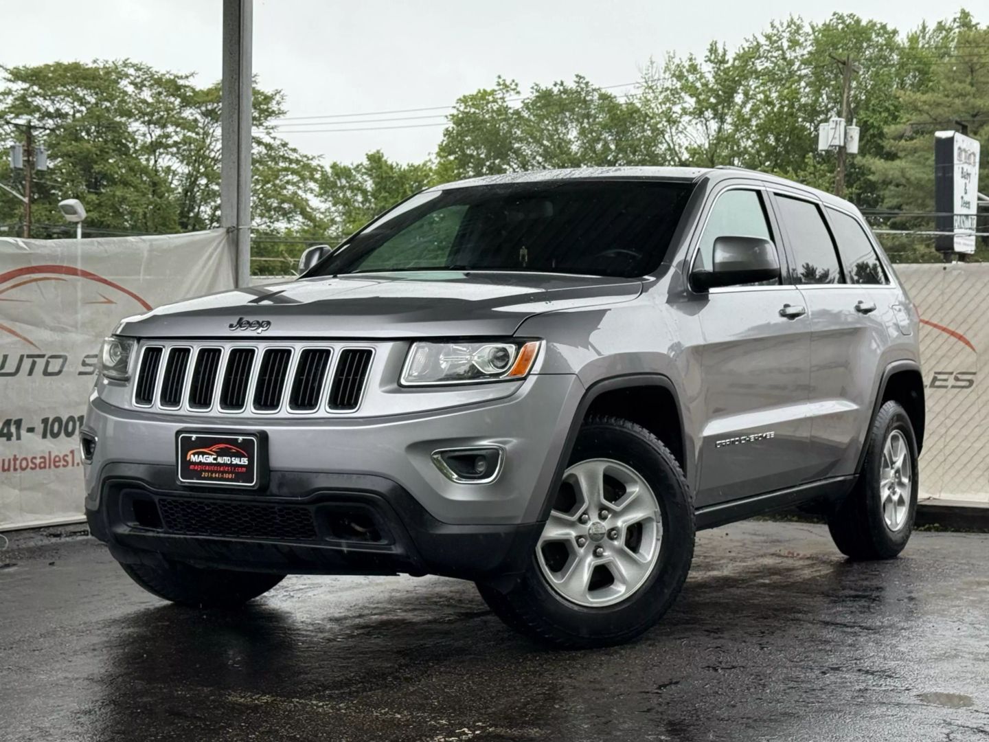 2015 Jeep Grand Cherokee - Image 1