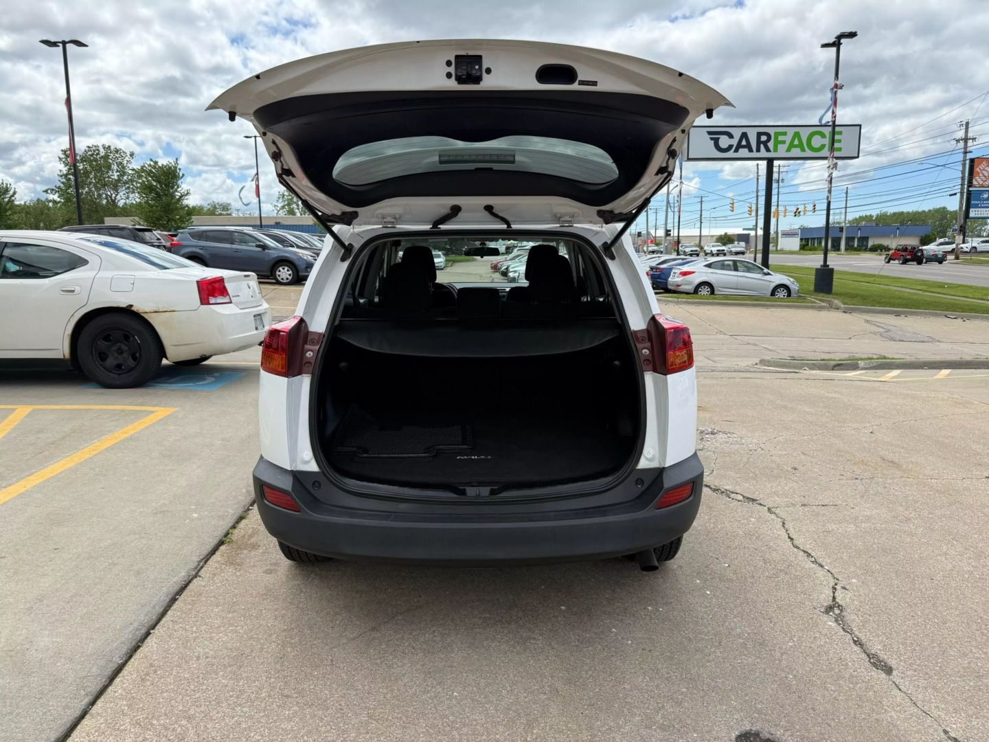 2013 Toyota Rav4 - Image 11