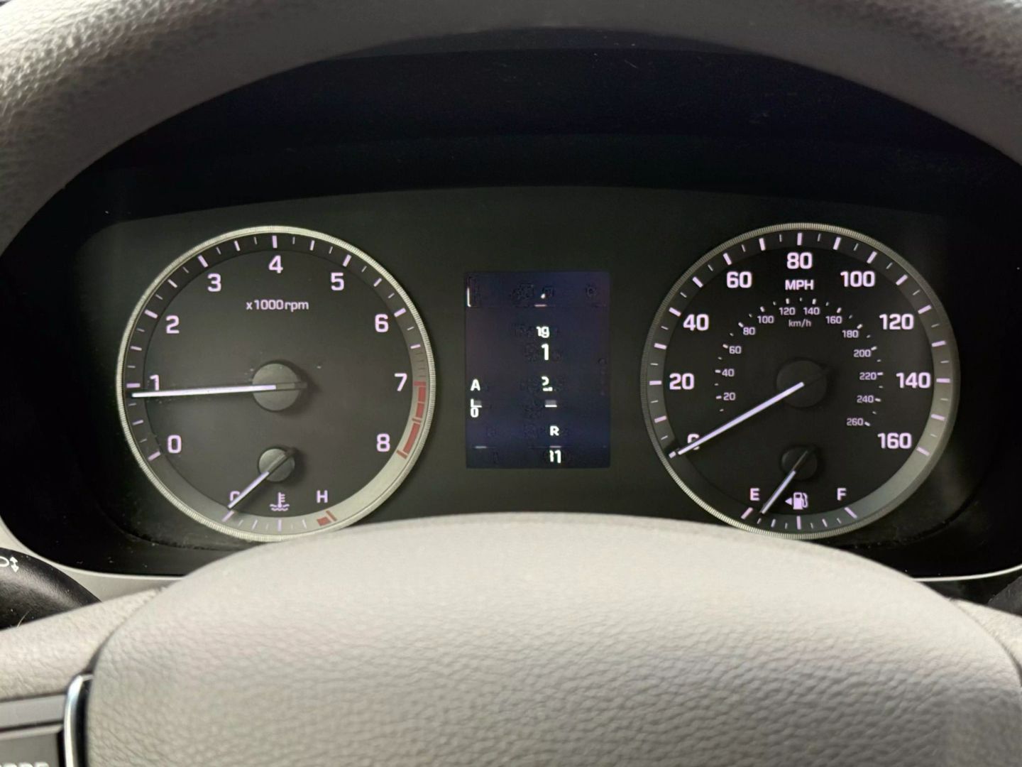 2016 Hyundai Sonata - Image 27