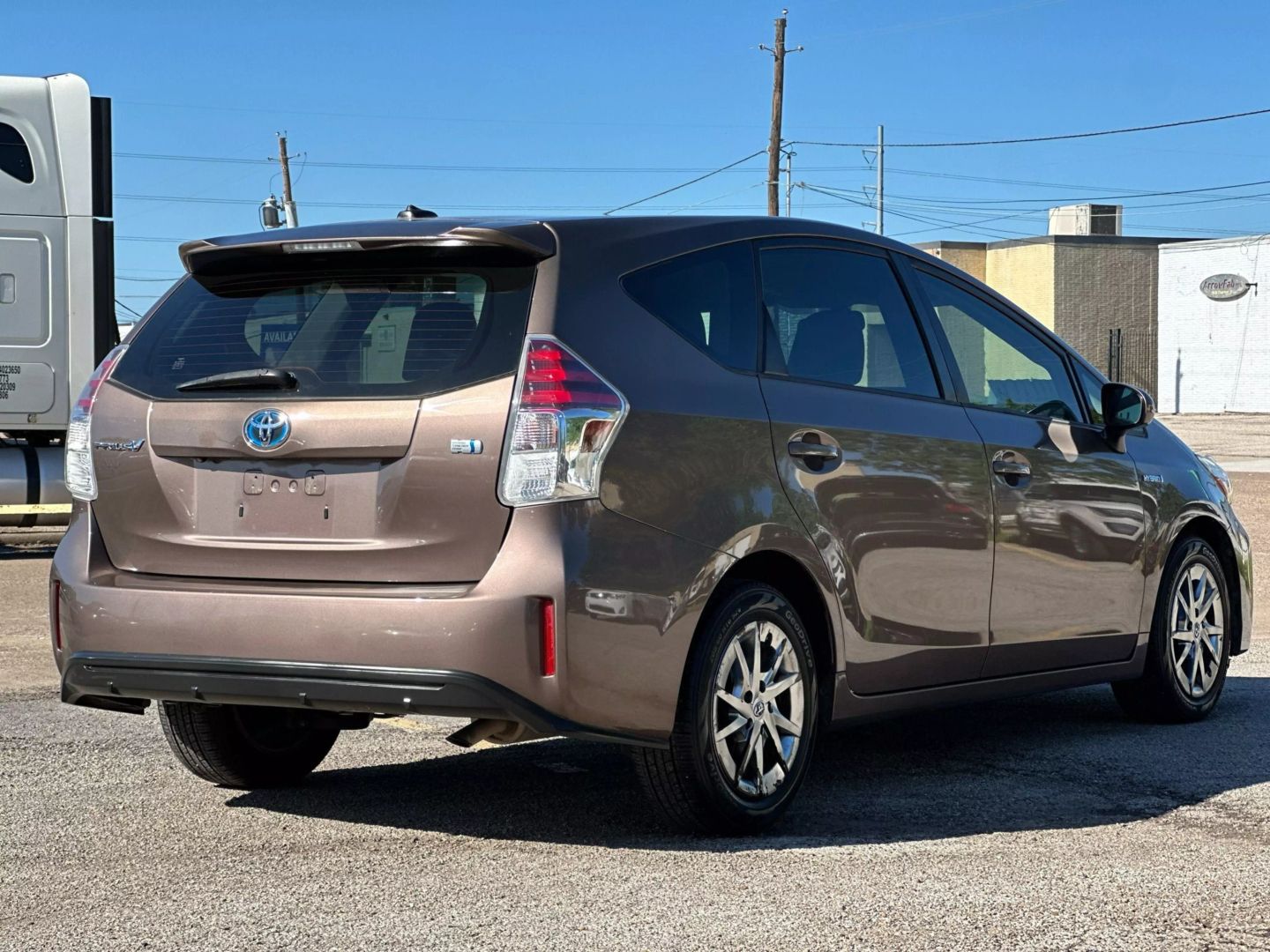 2015 Toyota Prius V - Image 7