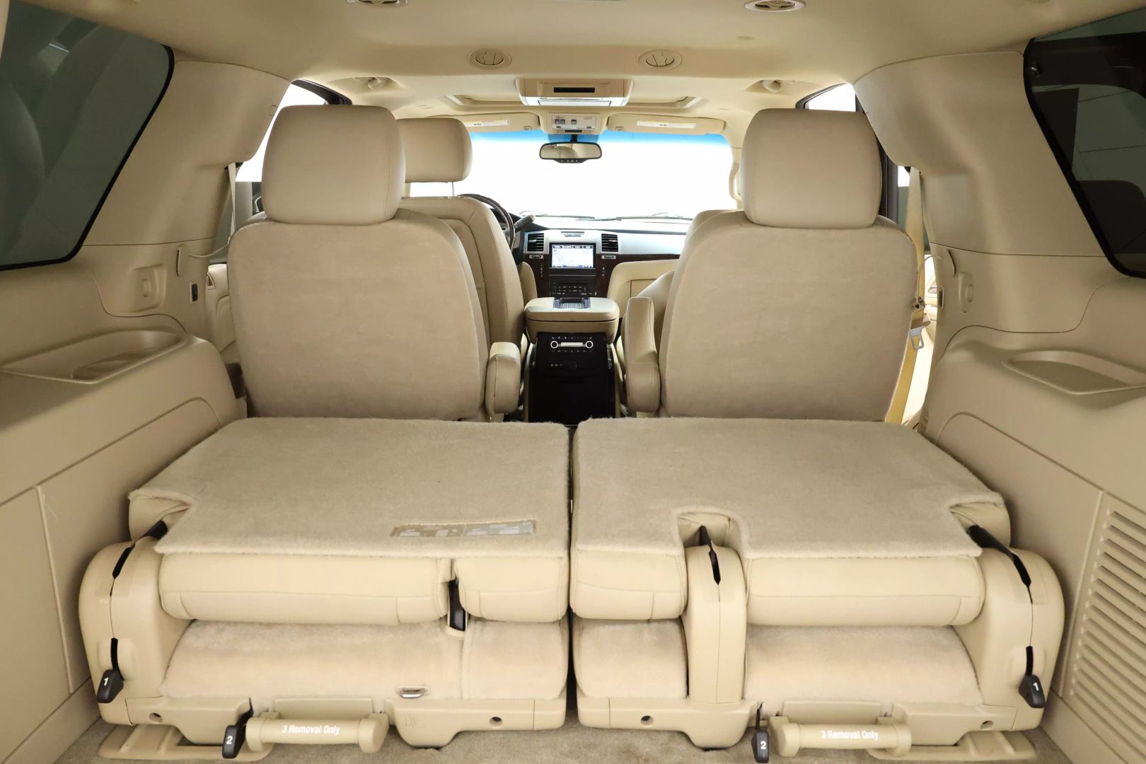 2012 Cadillac Escalade - Image 63