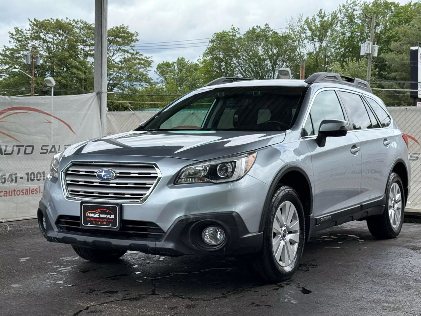 2017 Subaru Outback - Image 3