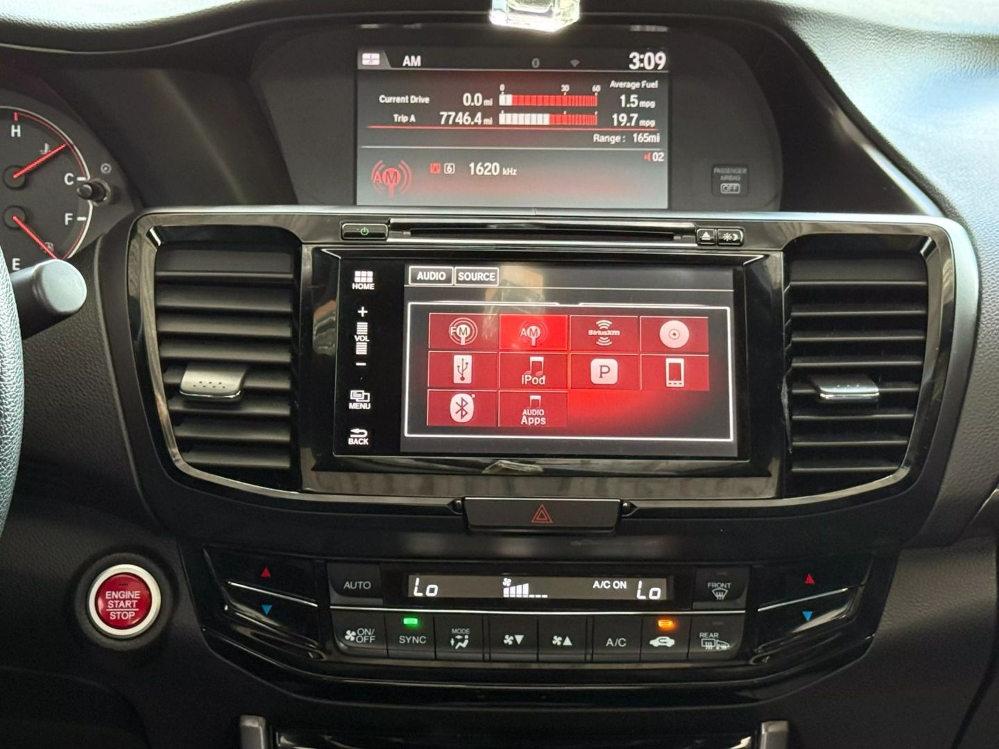 2017 Honda Accord - Image 24