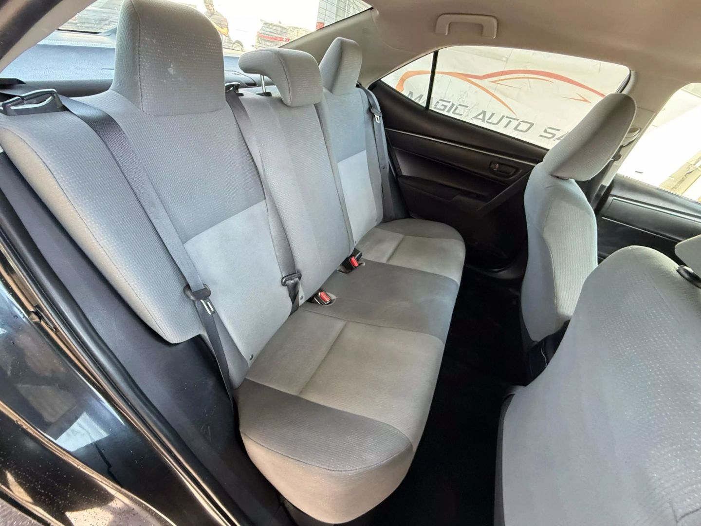 2015 Toyota Corolla - Image 23