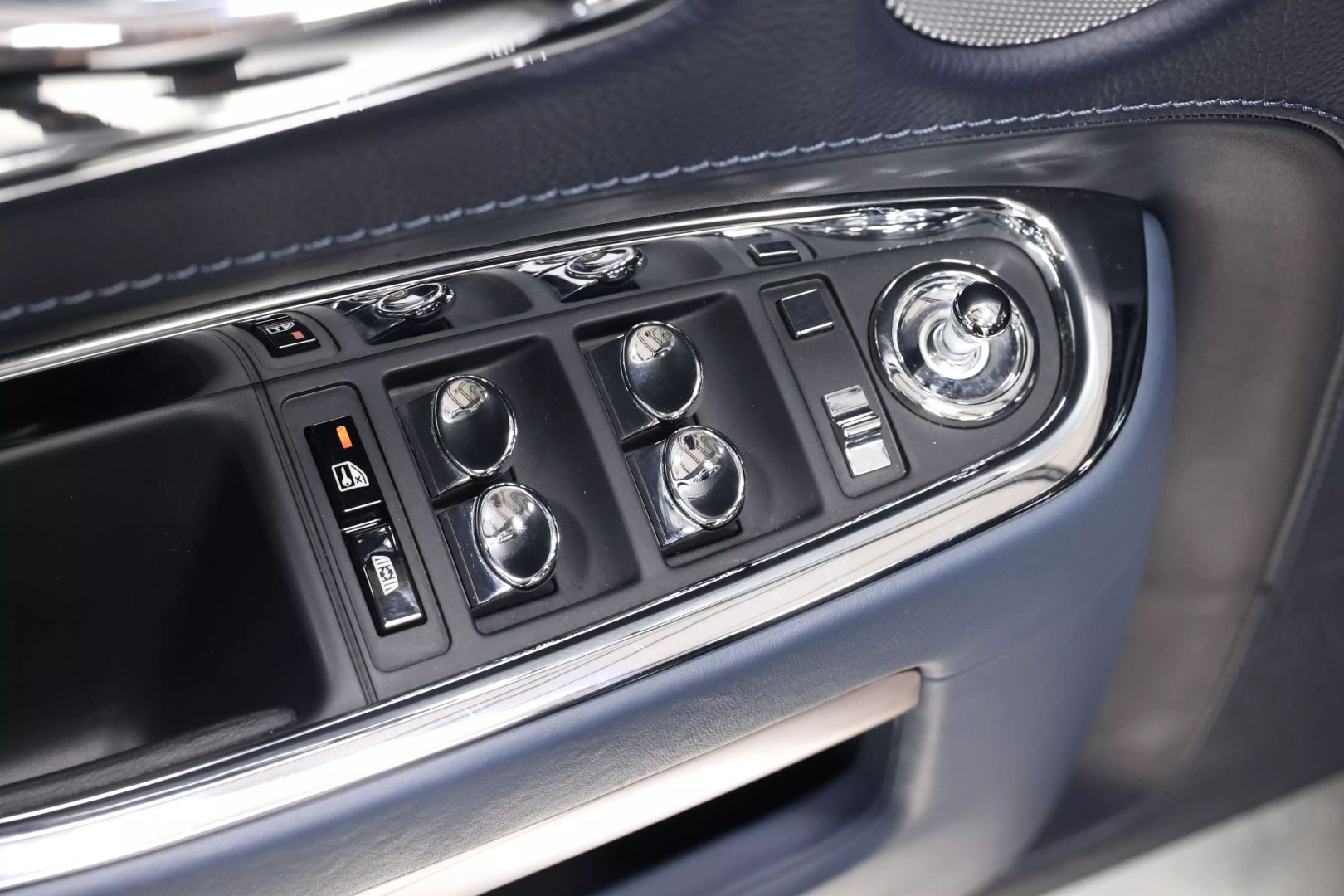 2012 Rolls-royce Ghost - Image 10