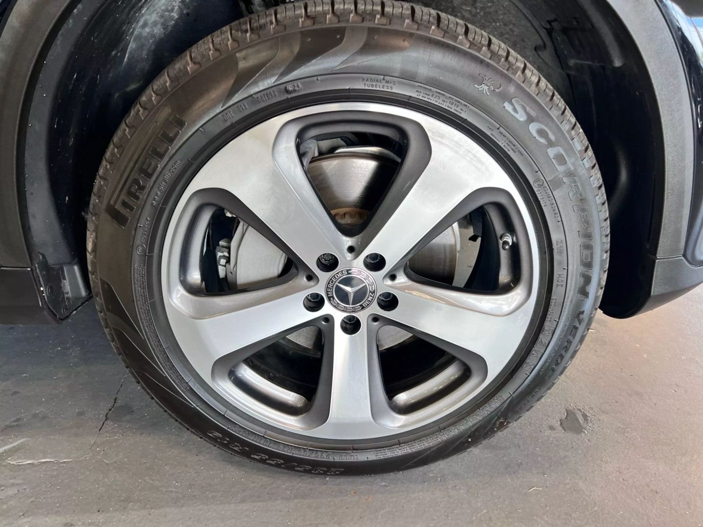 2019 Mercedes-benz Glc Glc 300 Sport Utility 4d - Image 30