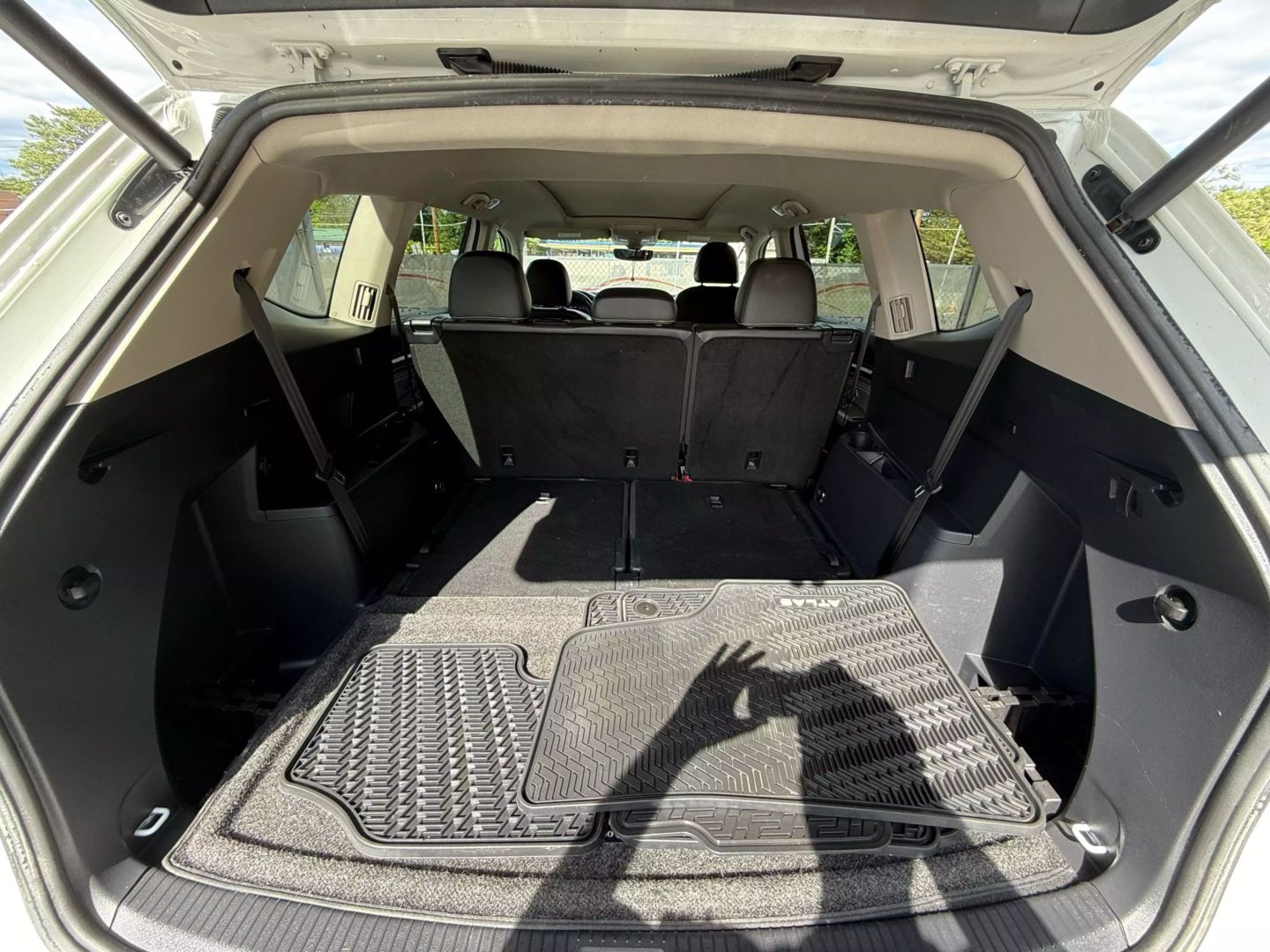 2021 Volkswagen Atlas - Image 22
