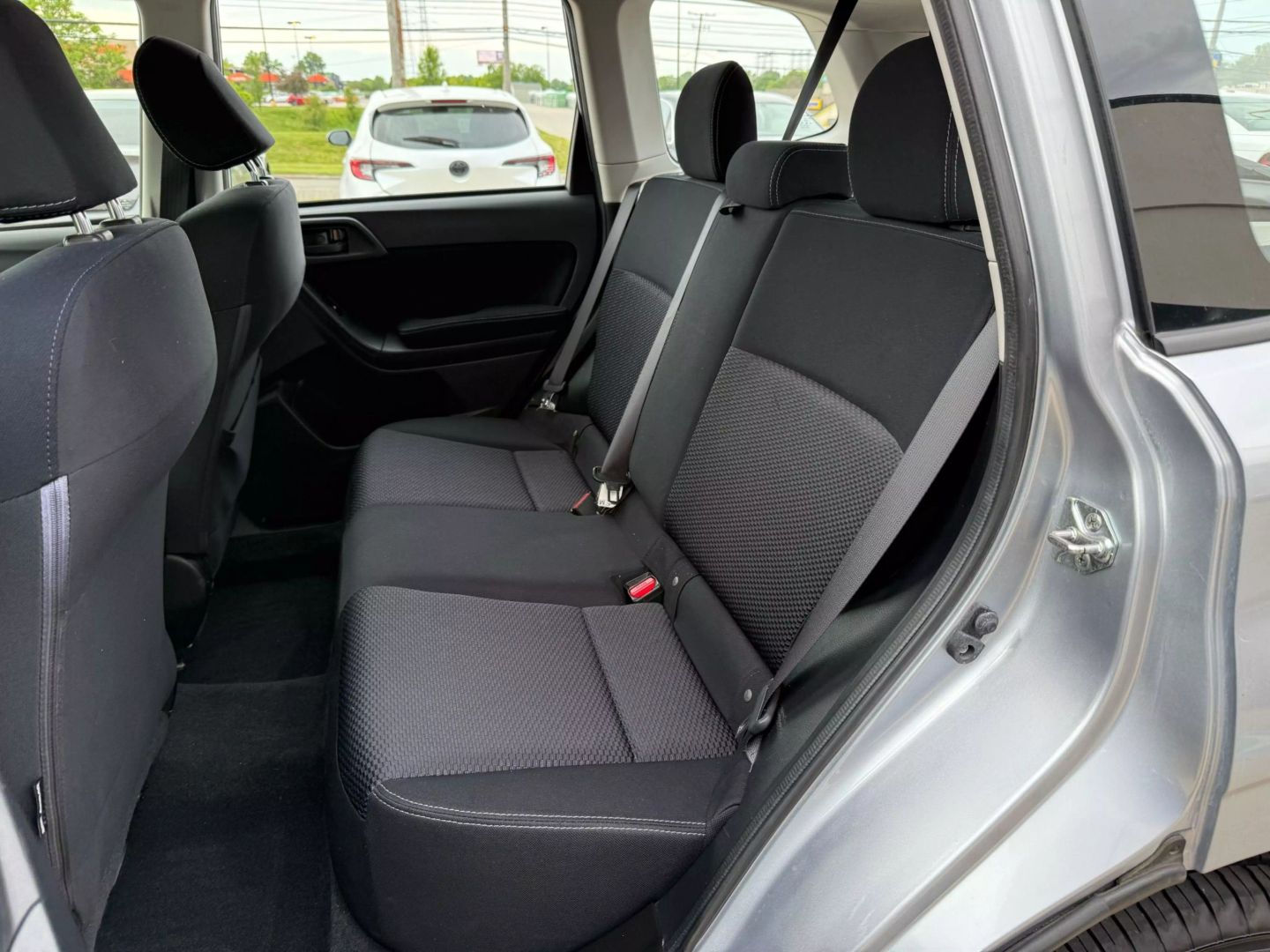 2015 Subaru Forester - Image 19