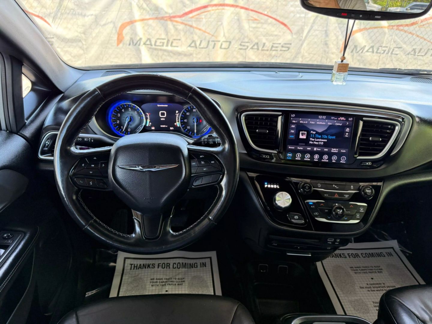 2019 Chrysler Pacifica - Image 31