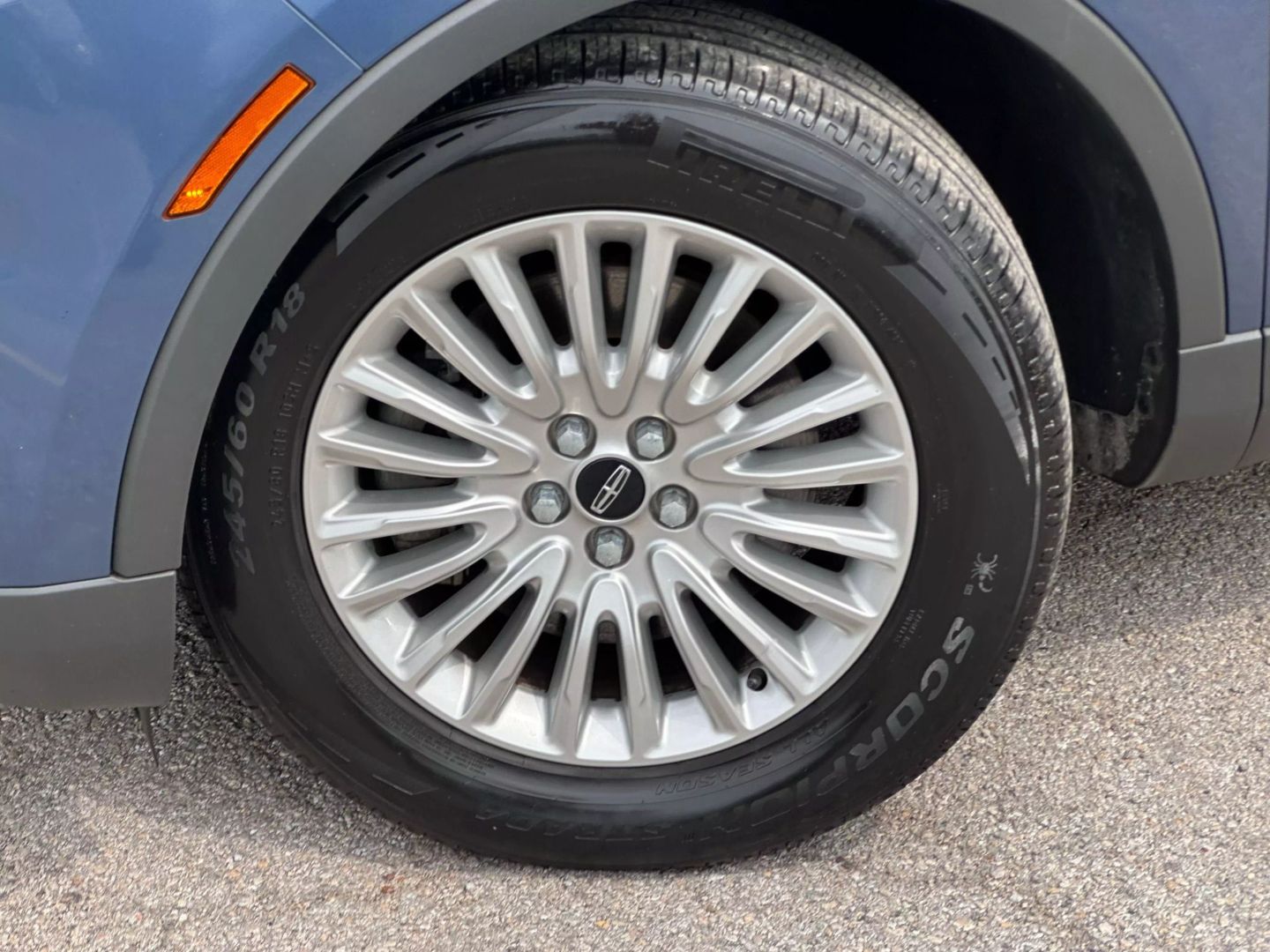 2019 Lincoln Nautilus - Image 38