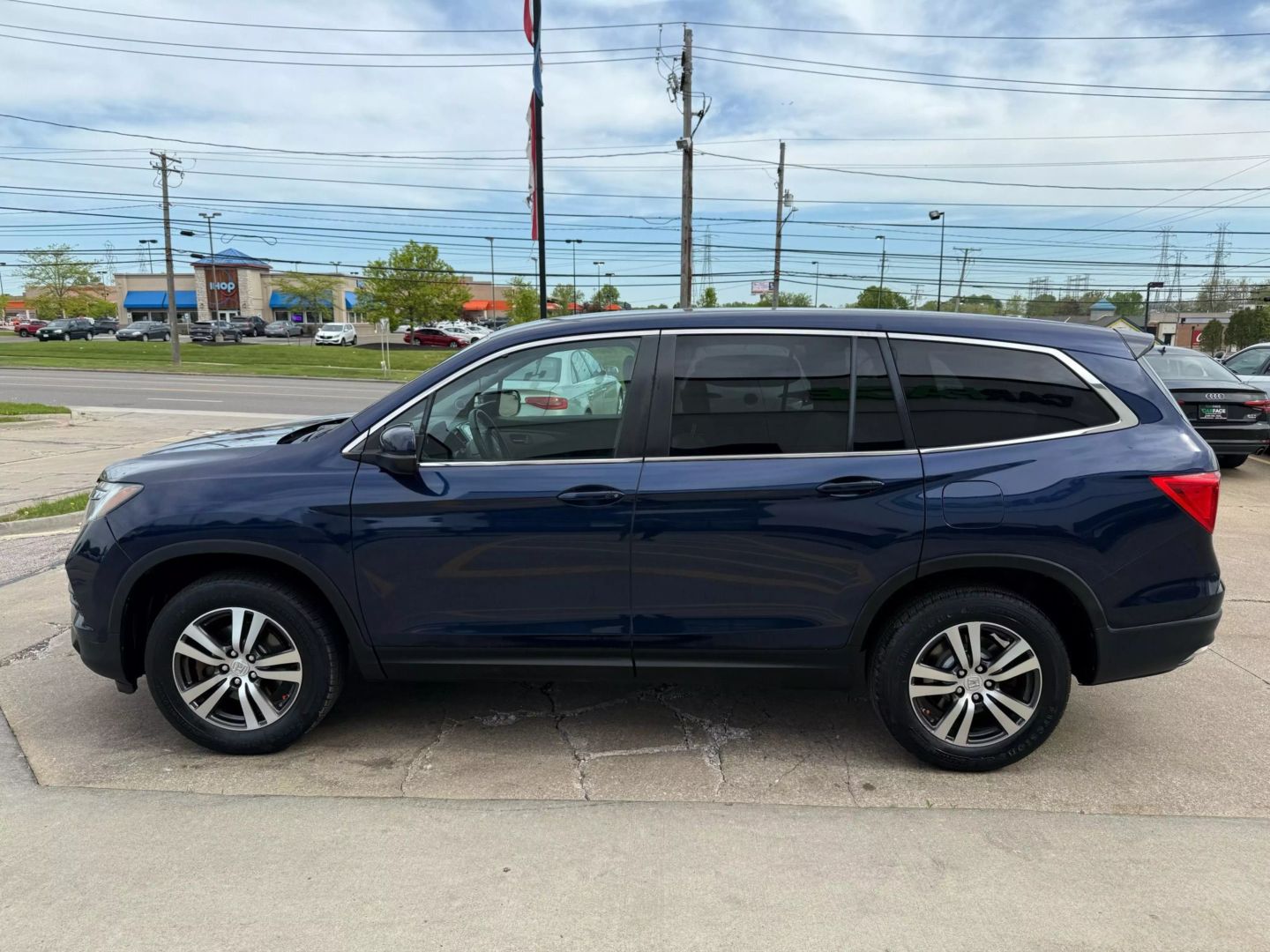 2016 Honda Pilot - Image 6