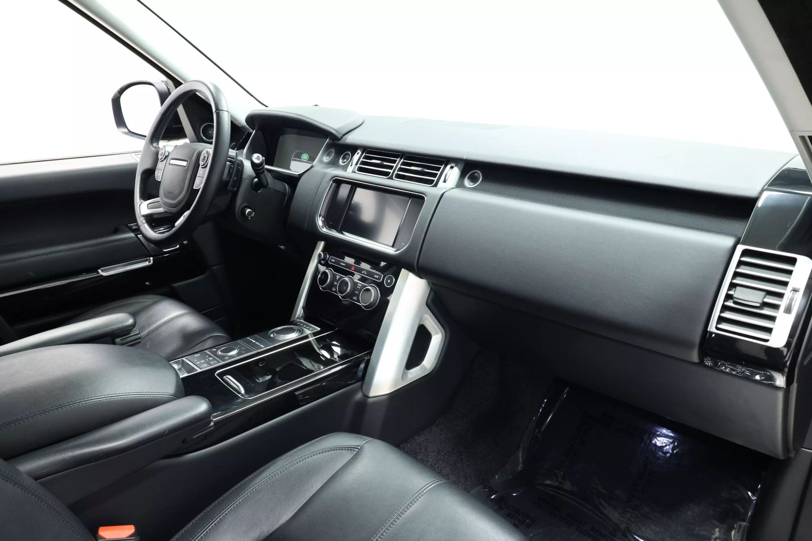 2016 Land Rover Range Rover - Image 110