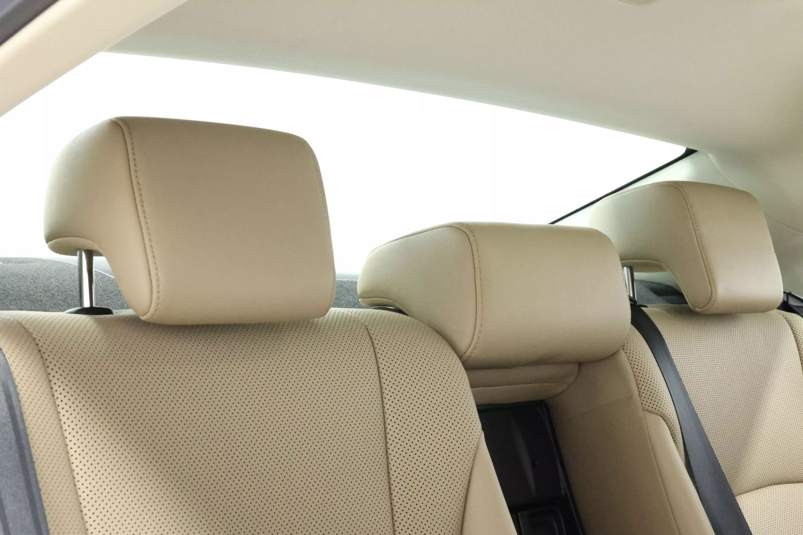 2020 Lexus Es - Image 71