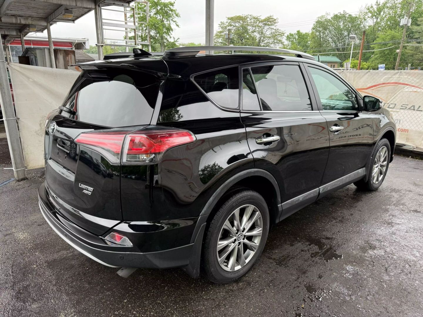 2016 Toyota Rav4 - Image 13