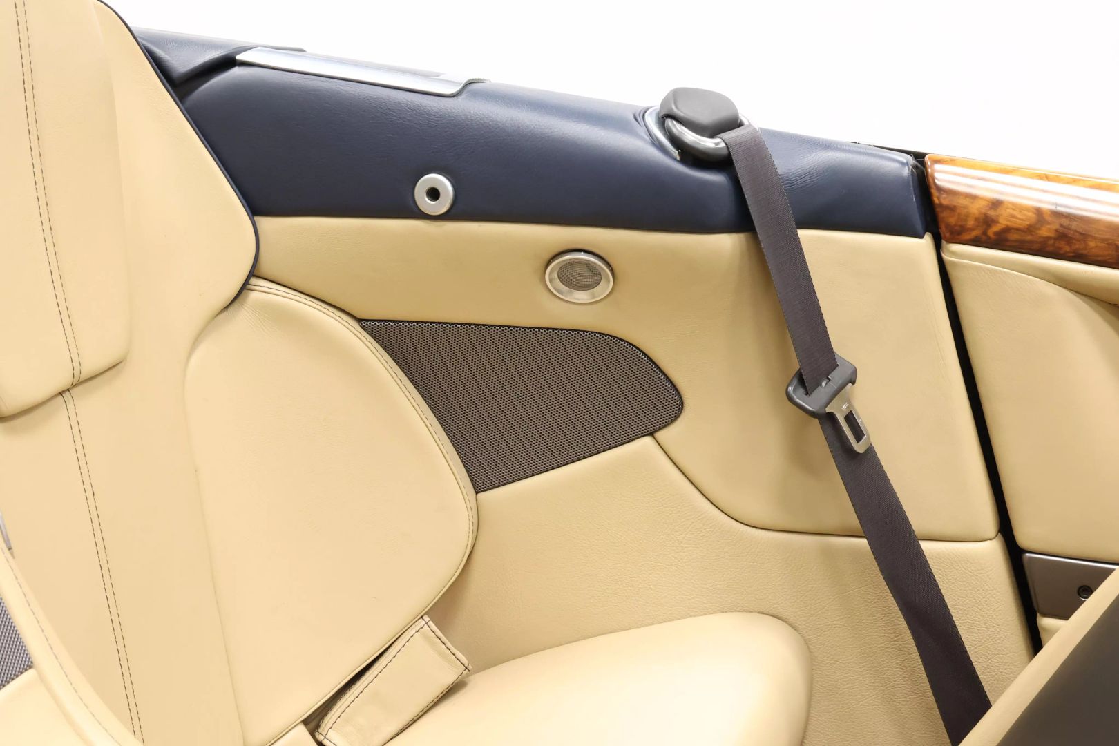 2008 Aston Martin Db9 - Image 66
