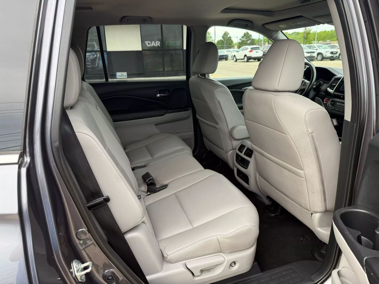 2016 Honda Pilot - Image 26