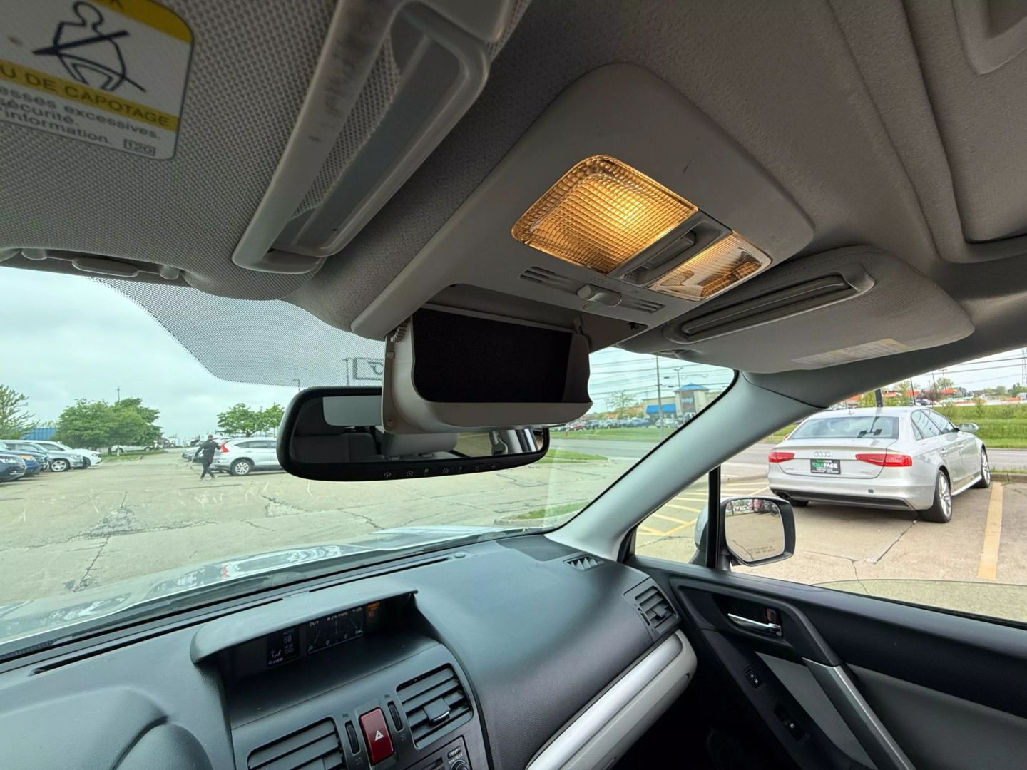 2014 Subaru Forester - Image 40