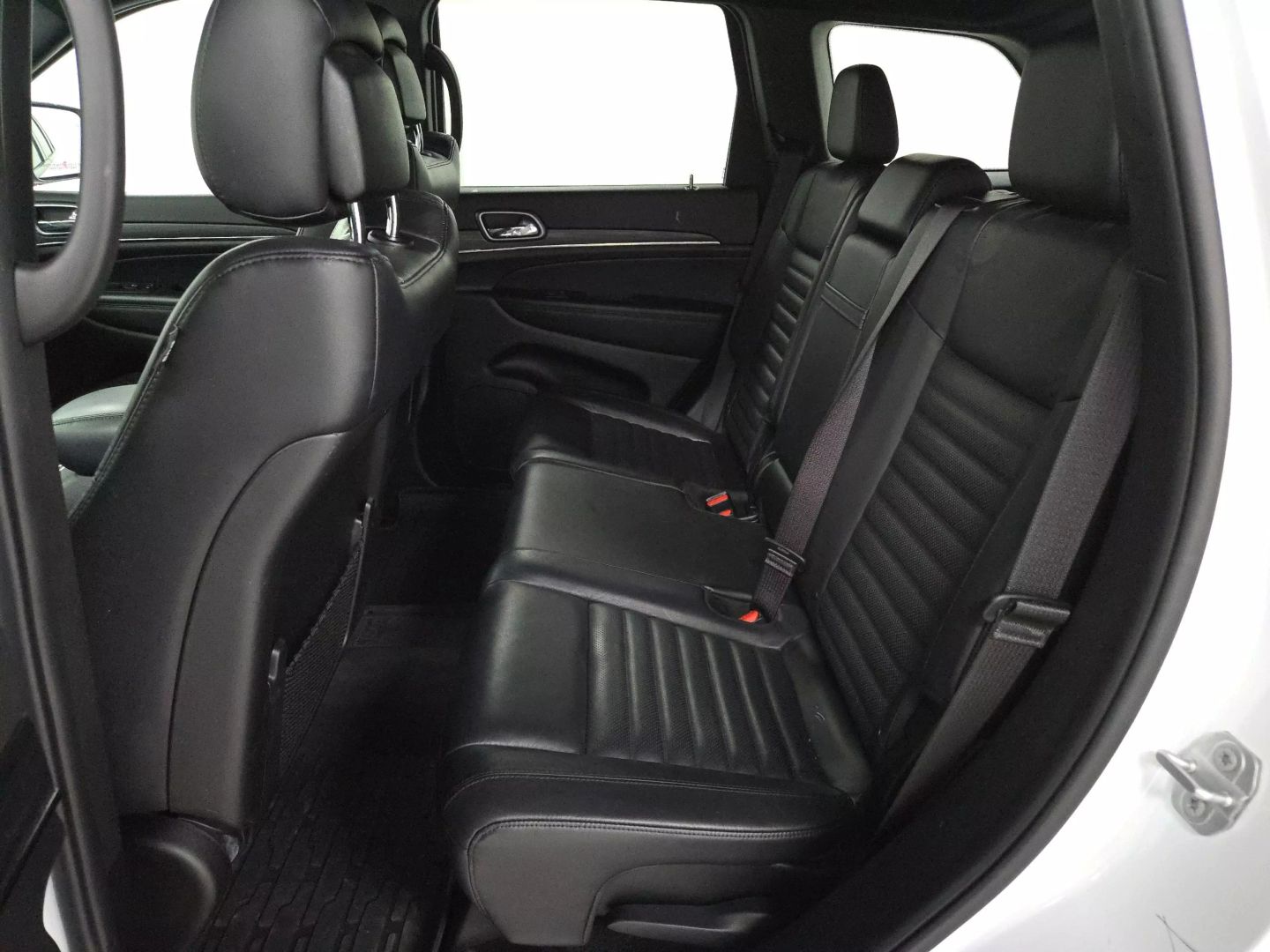 2021 Jeep Grand Cherokee - Image 29