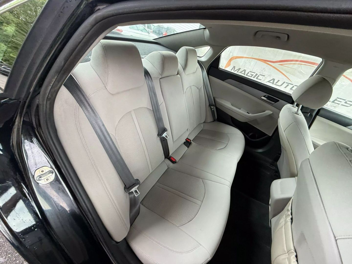 2019 Hyundai Sonata - Image 23