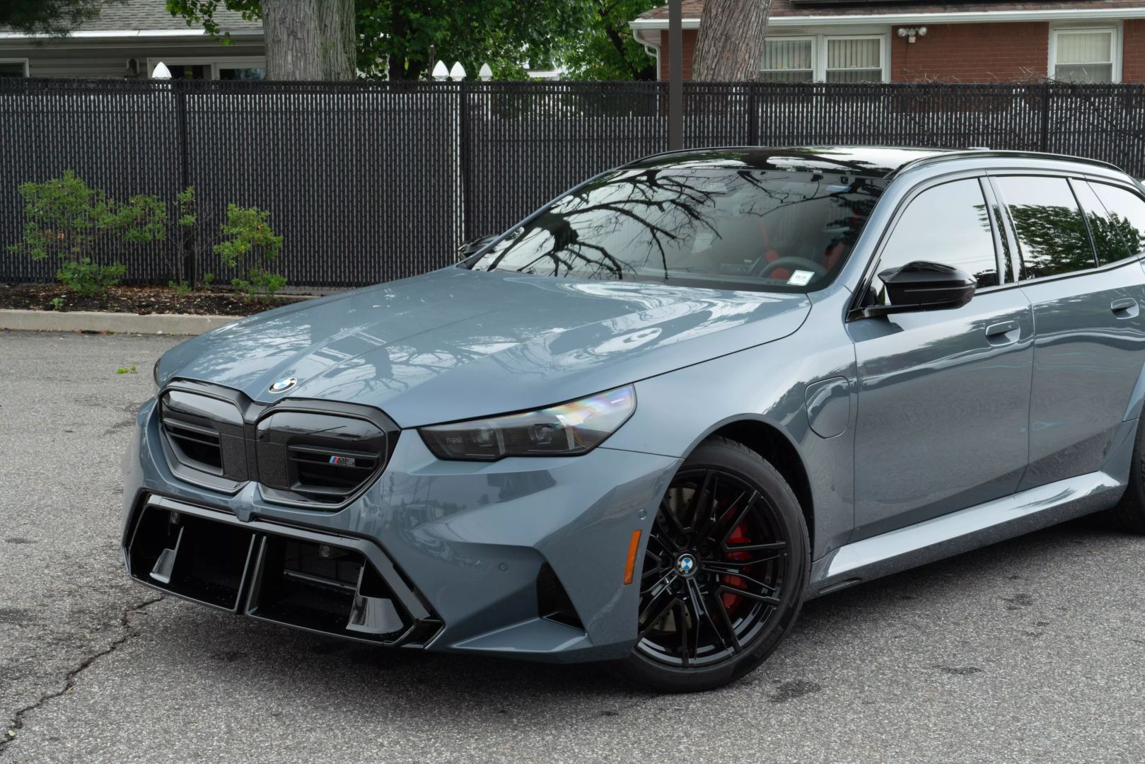 2025 Bmw M5 - Image 12