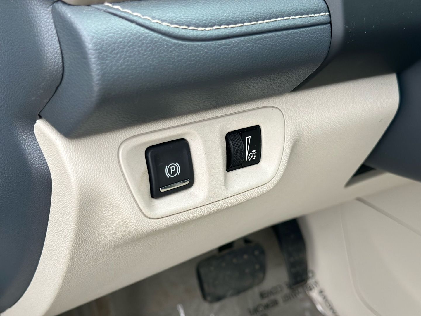 2020 GMC ACADIA SUV V6, 3.6 LITER DENALI SPORT UTILITY 4D