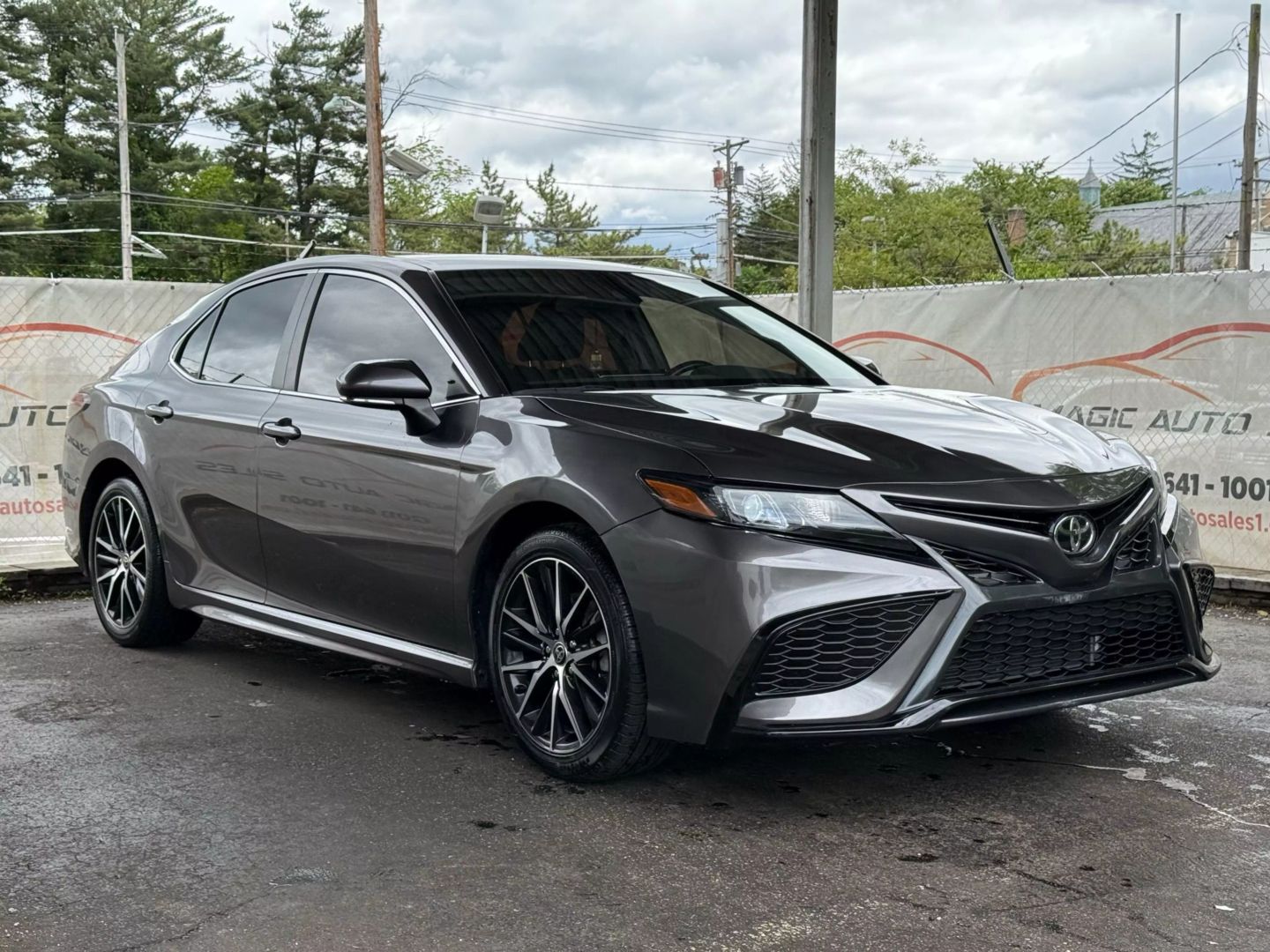 2022 Toyota Camry - Image 6
