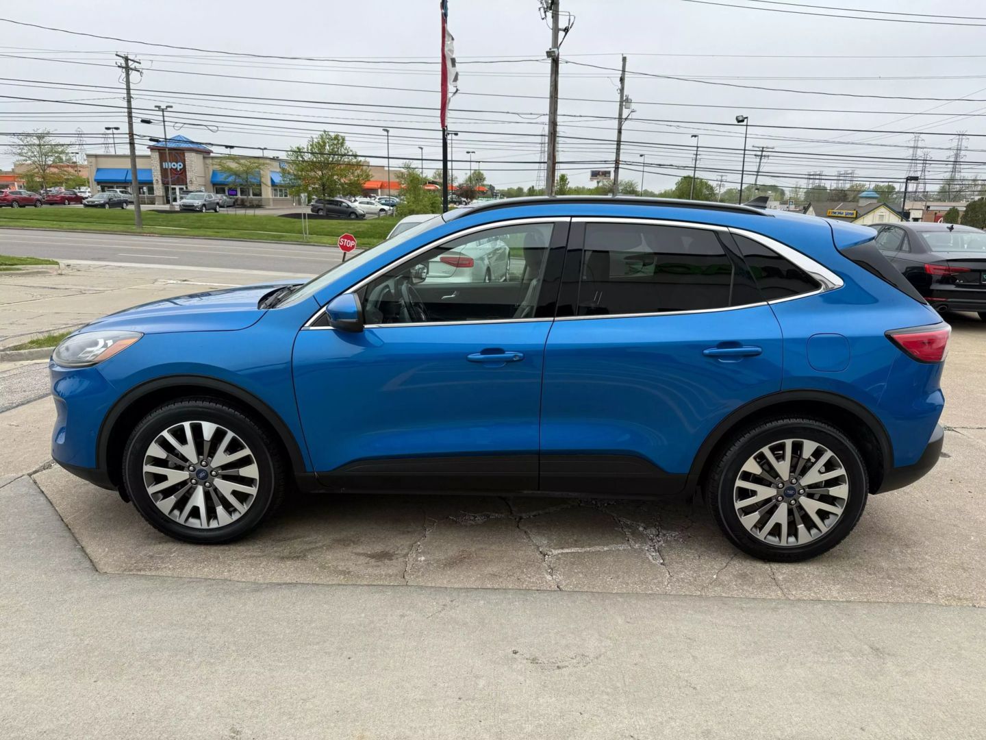 2020 Ford Escape - Image 6
