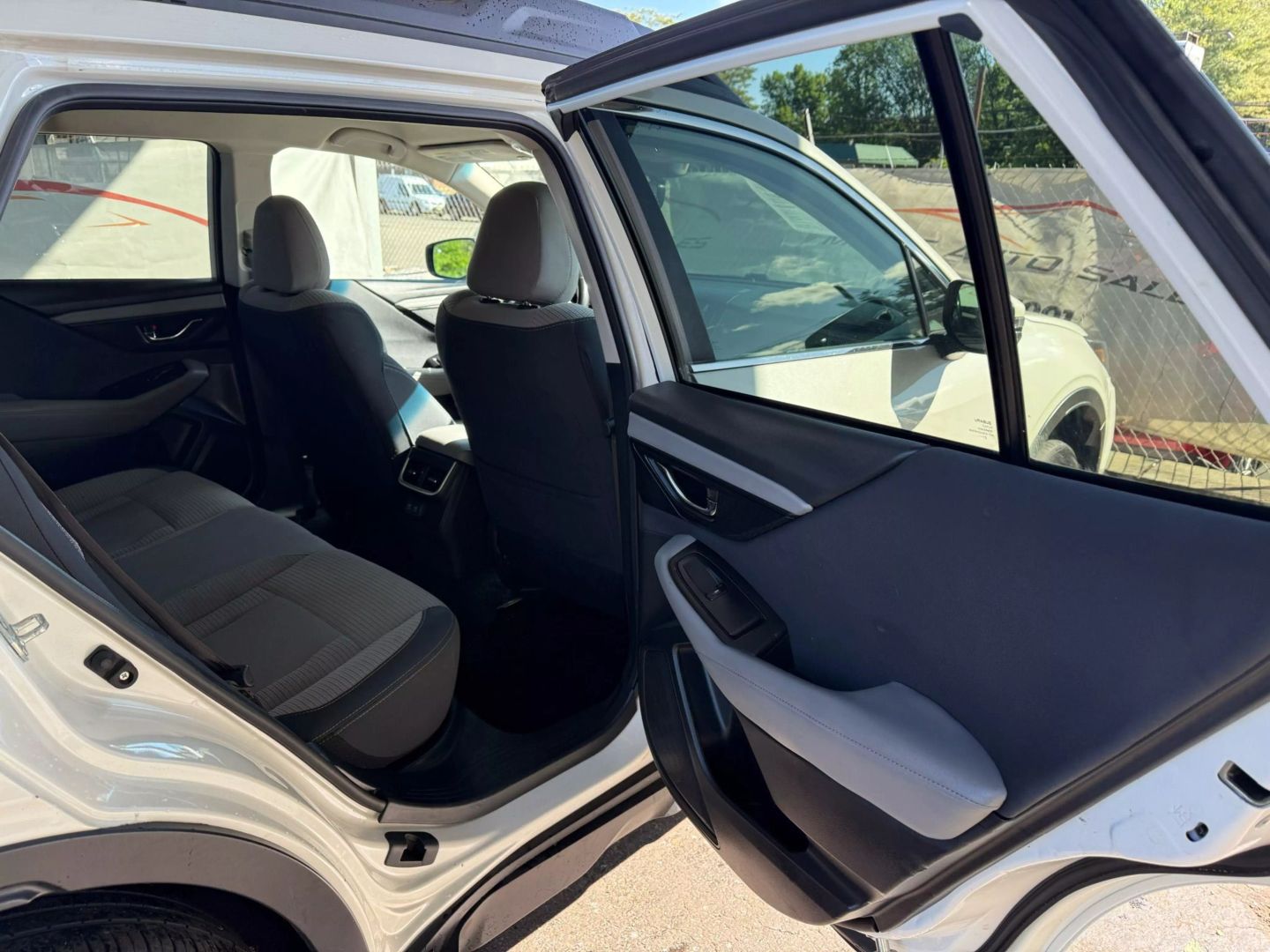 2022 Subaru Outback - Image 21
