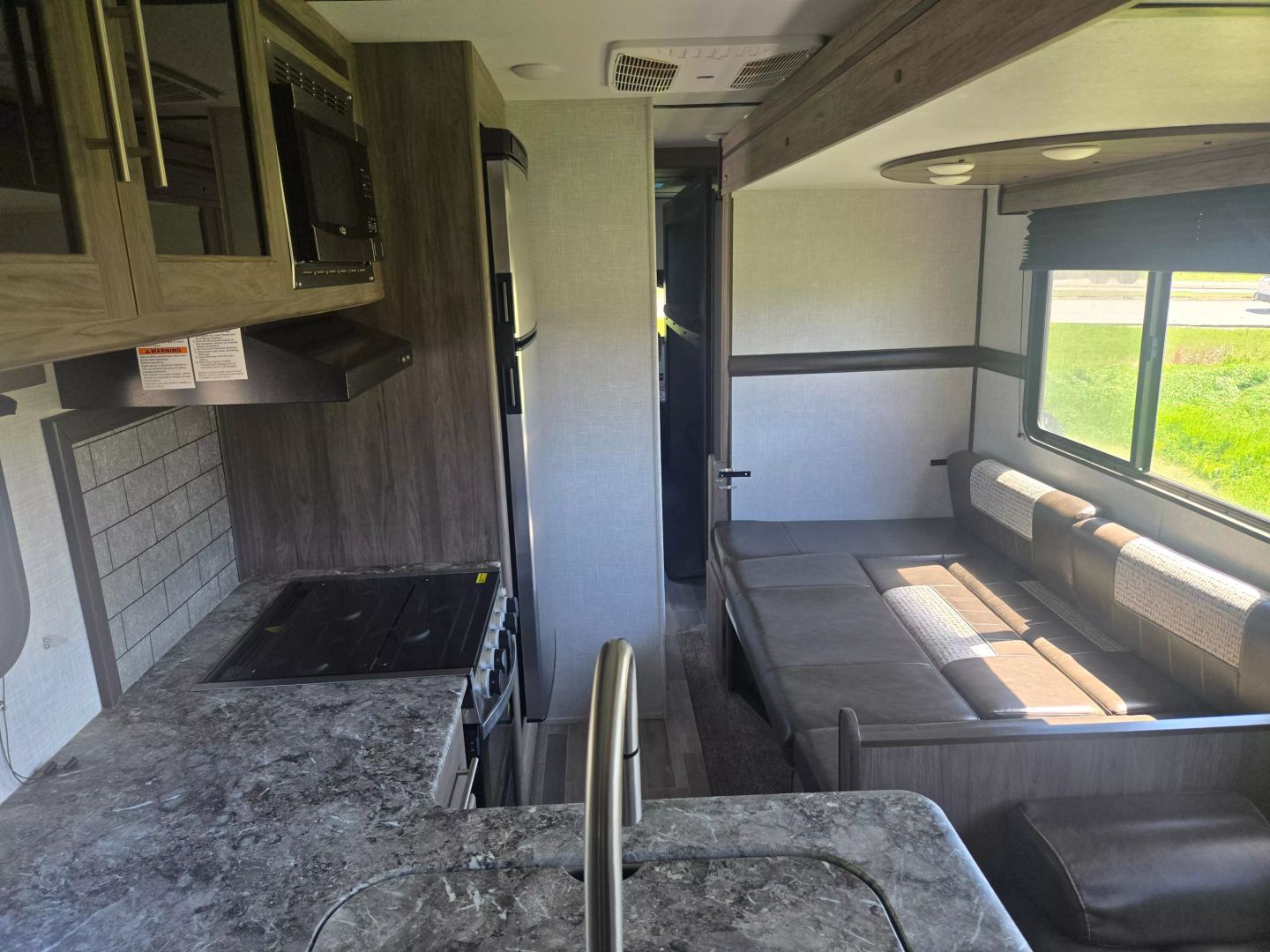 2021 Keyston Rv Zinger Zr328 Sb21 - Image 18