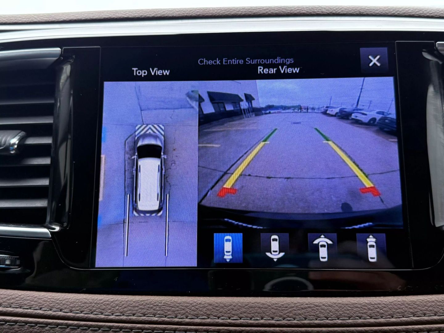 2017 Chrysler Pacifica - Image 55