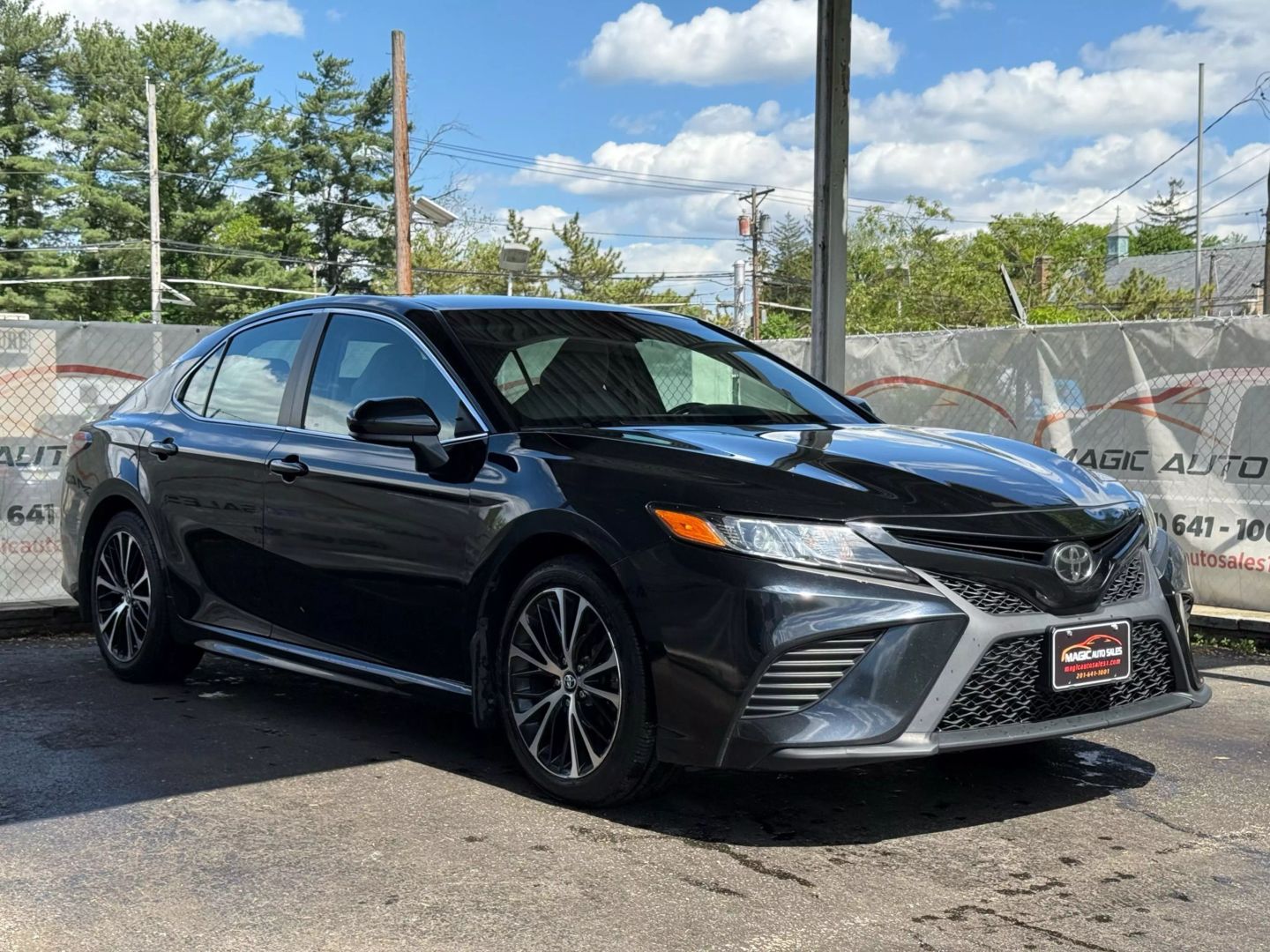 2019 Toyota Camry - Image 6