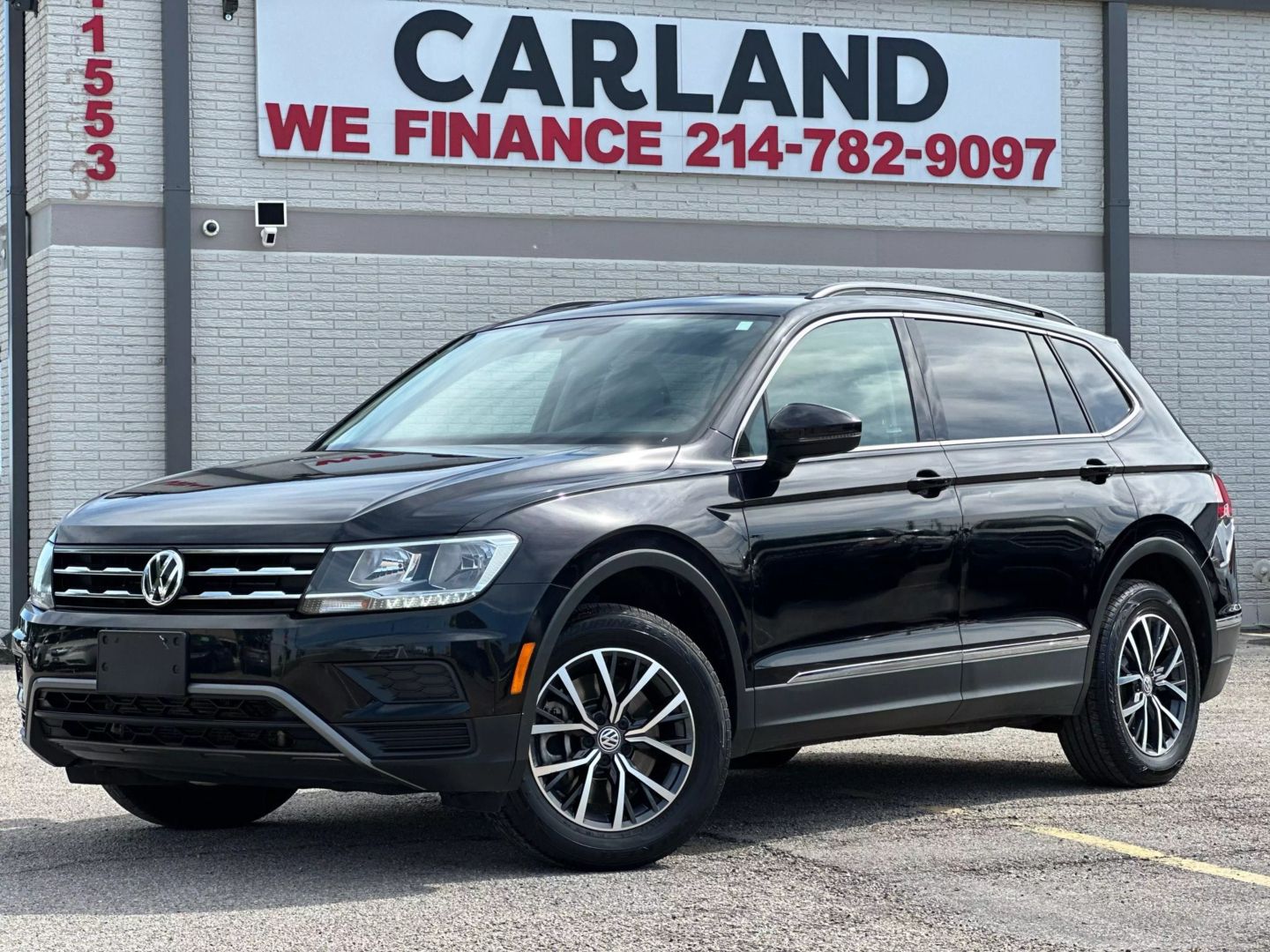 2020 Volkswagen Tiguan - Image 1