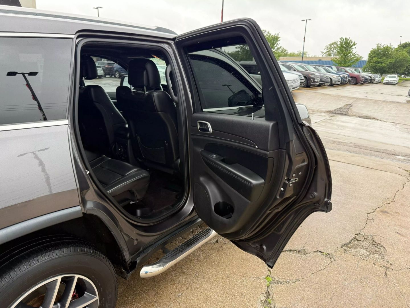 2018 Jeep Grand Cherokee - Image 23