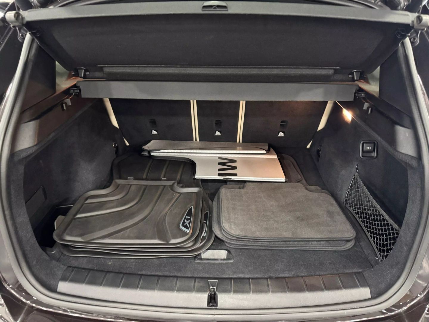 2016 Bmw X1 Xdrive28i Sport Utility 4d - Image 31