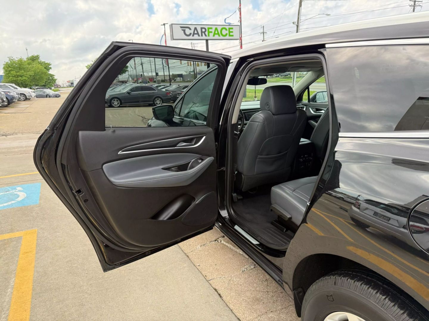 2019 Buick Enclave - Image 19