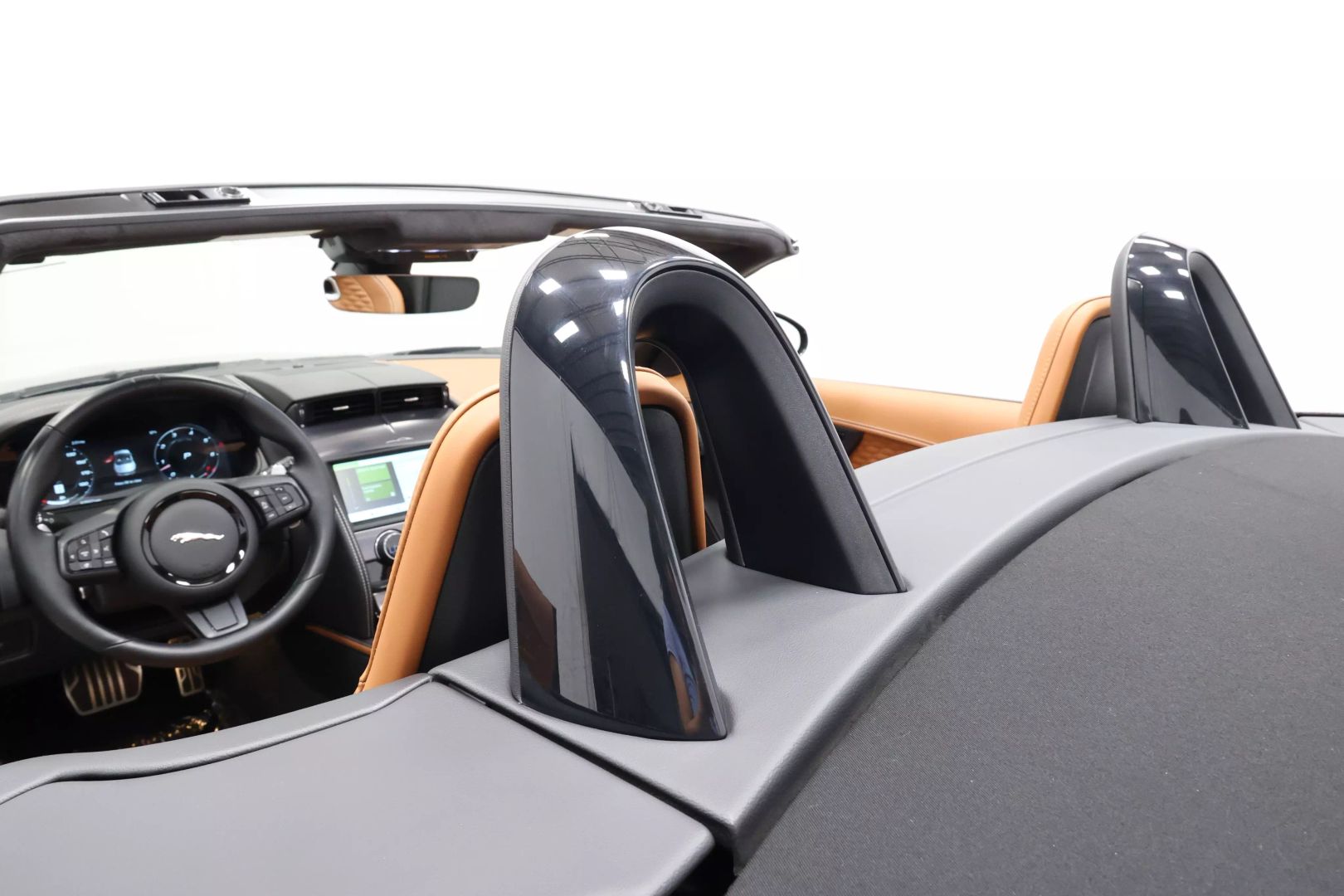 2024 Jaguar F-type - Image 41