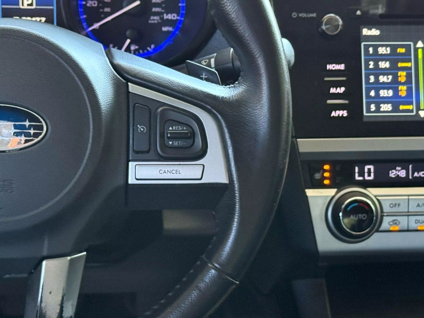 2015 Subaru Legacy - Image 36