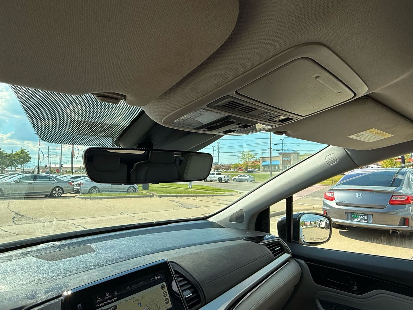 2018 Honda Odyssey - Image 59