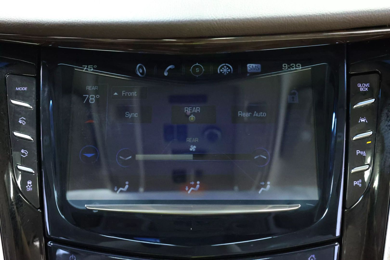 2017 Cadillac Escalade - Image 35