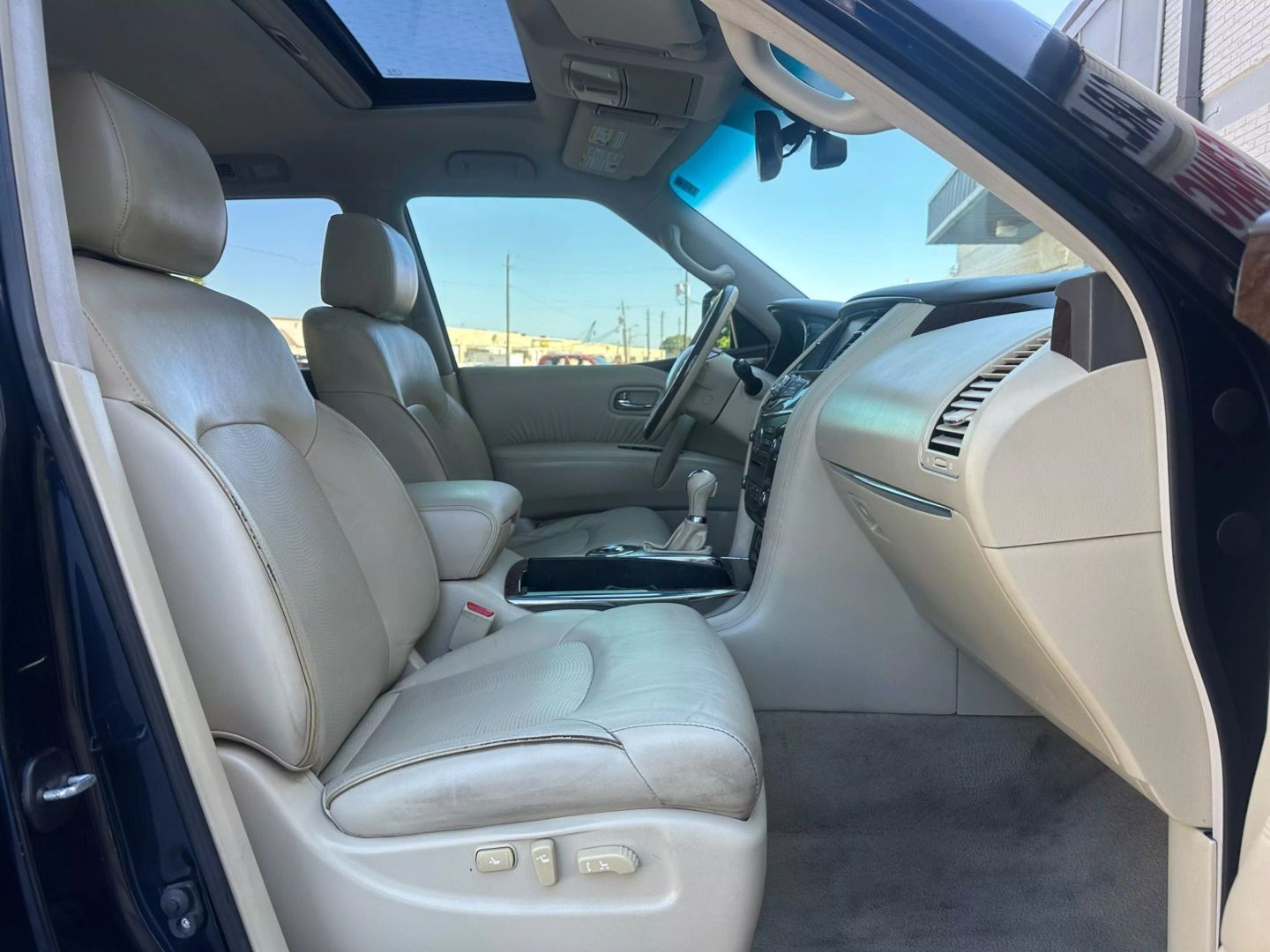 2015 Infiniti Qx80 - Image 26