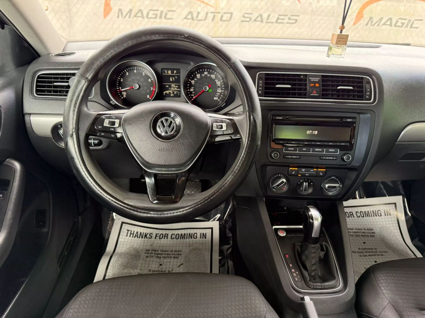 2015 Volkswagen Jetta - Image 32