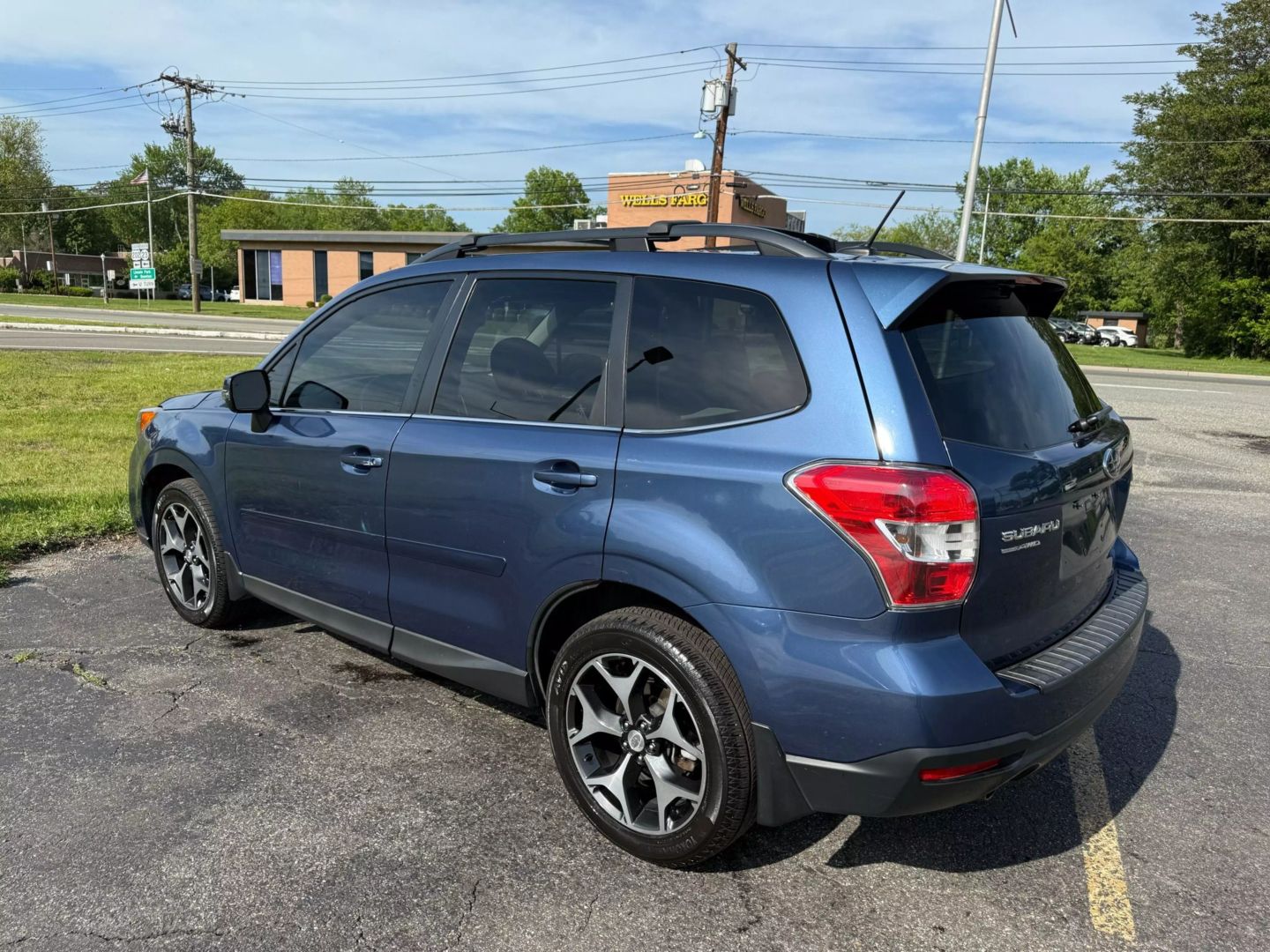 2014 Subaru Forester - Image 13